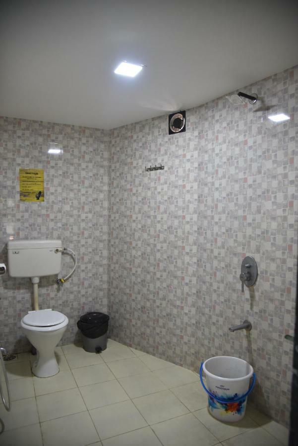 The Social Space Hostel Βομβάη Εξωτερικό φωτογραφία