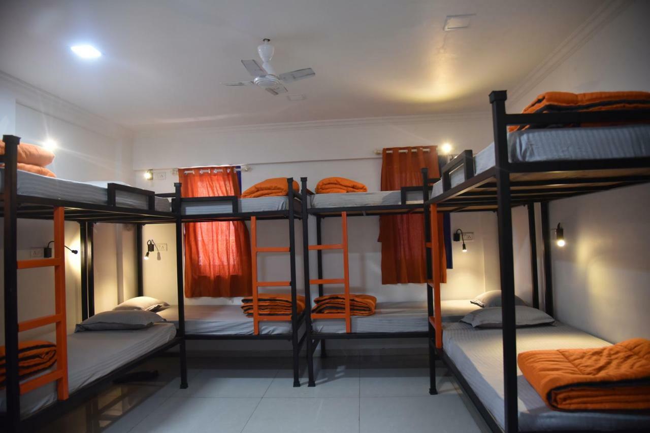The Social Space Hostel Βομβάη Εξωτερικό φωτογραφία