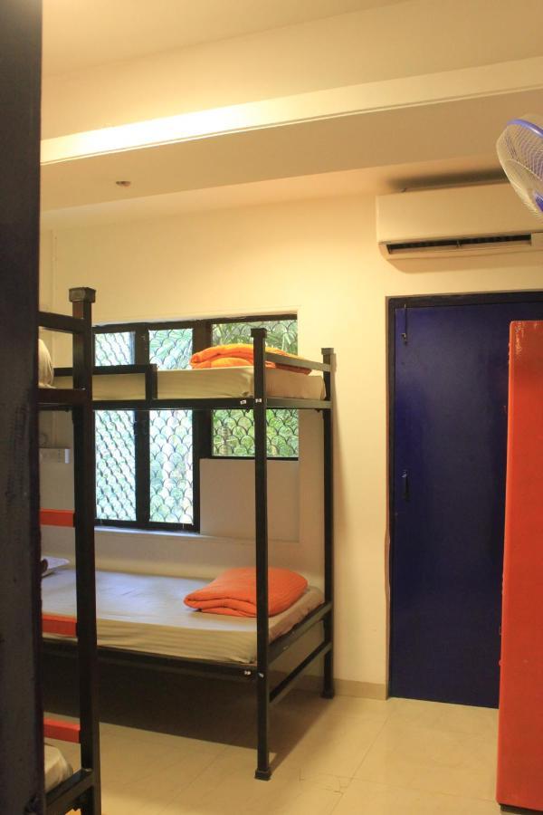 The Social Space Hostel Βομβάη Εξωτερικό φωτογραφία