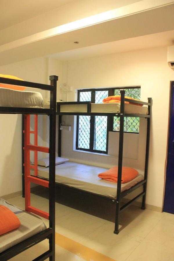 The Social Space Hostel Βομβάη Εξωτερικό φωτογραφία